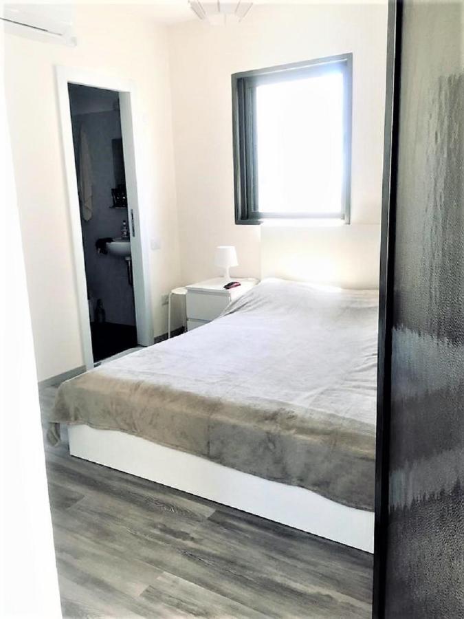 2 Bdr Nitza Appartment With Balkony Netanya Exterior photo